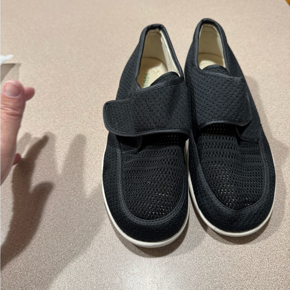 Classic Black Men's Diabetic Loafers
